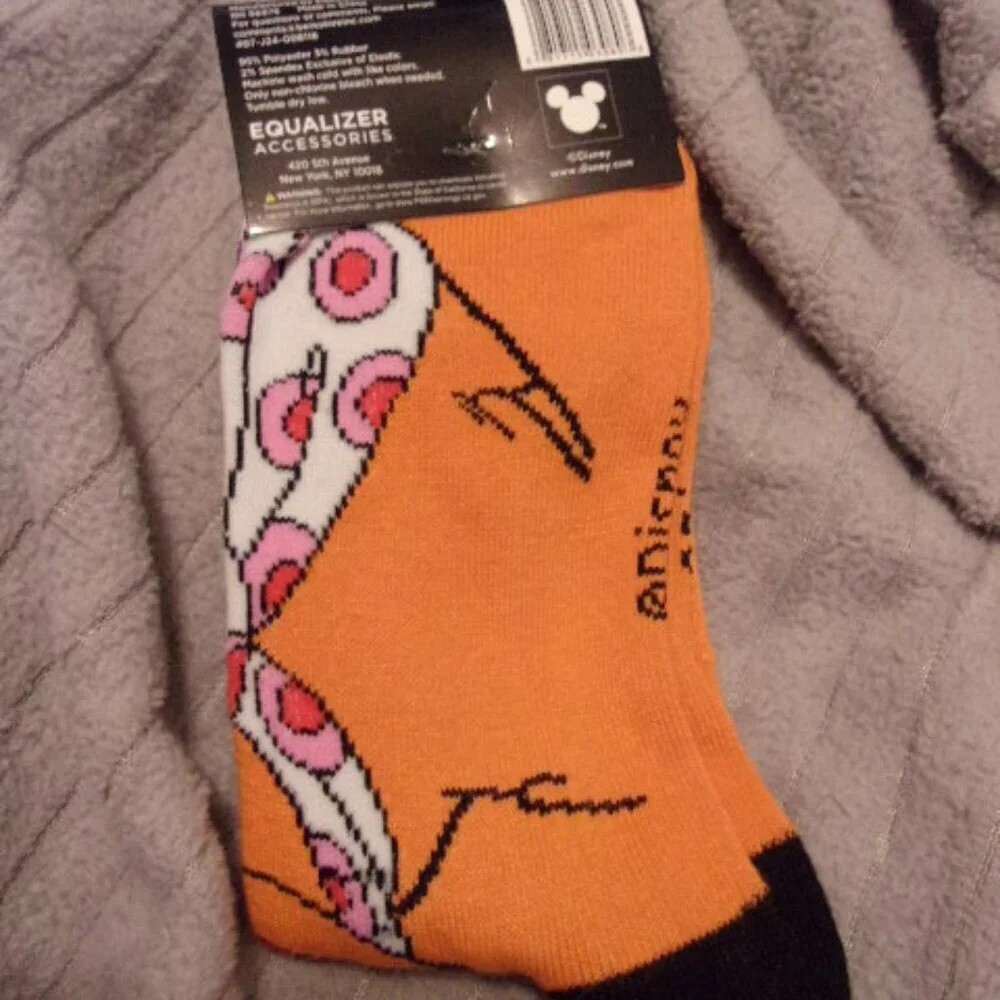 New Disney Muppets Fozzie Bear Novelty Crew Socks 9-13 unisex